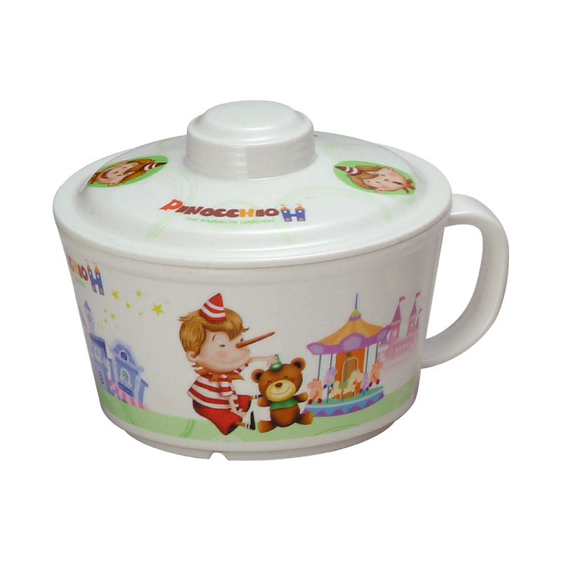 Cover the instant noodle cup