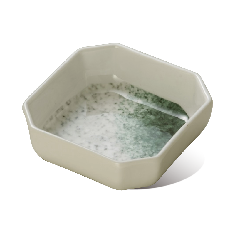 Four-cornered bowls