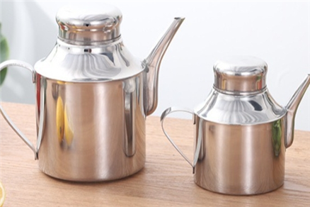 Multi-purpose kitchen stainless steel oil pot leakproof small oil pot household seasoning pot